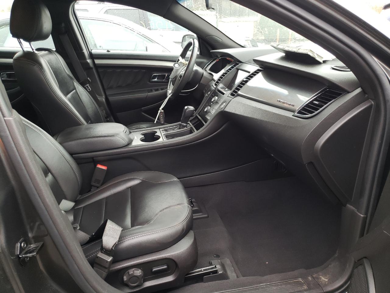 Photo 5 from auction – 2019 FORD TAURUS SEL with VIN 1FAHP2E84KG102068