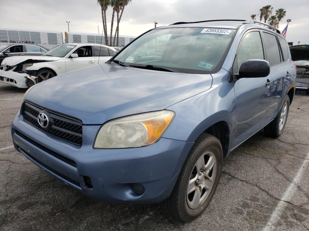 Photo 2 from auction – 2006 TOYOTA RAV4 with VIN JTMZD33V166013110