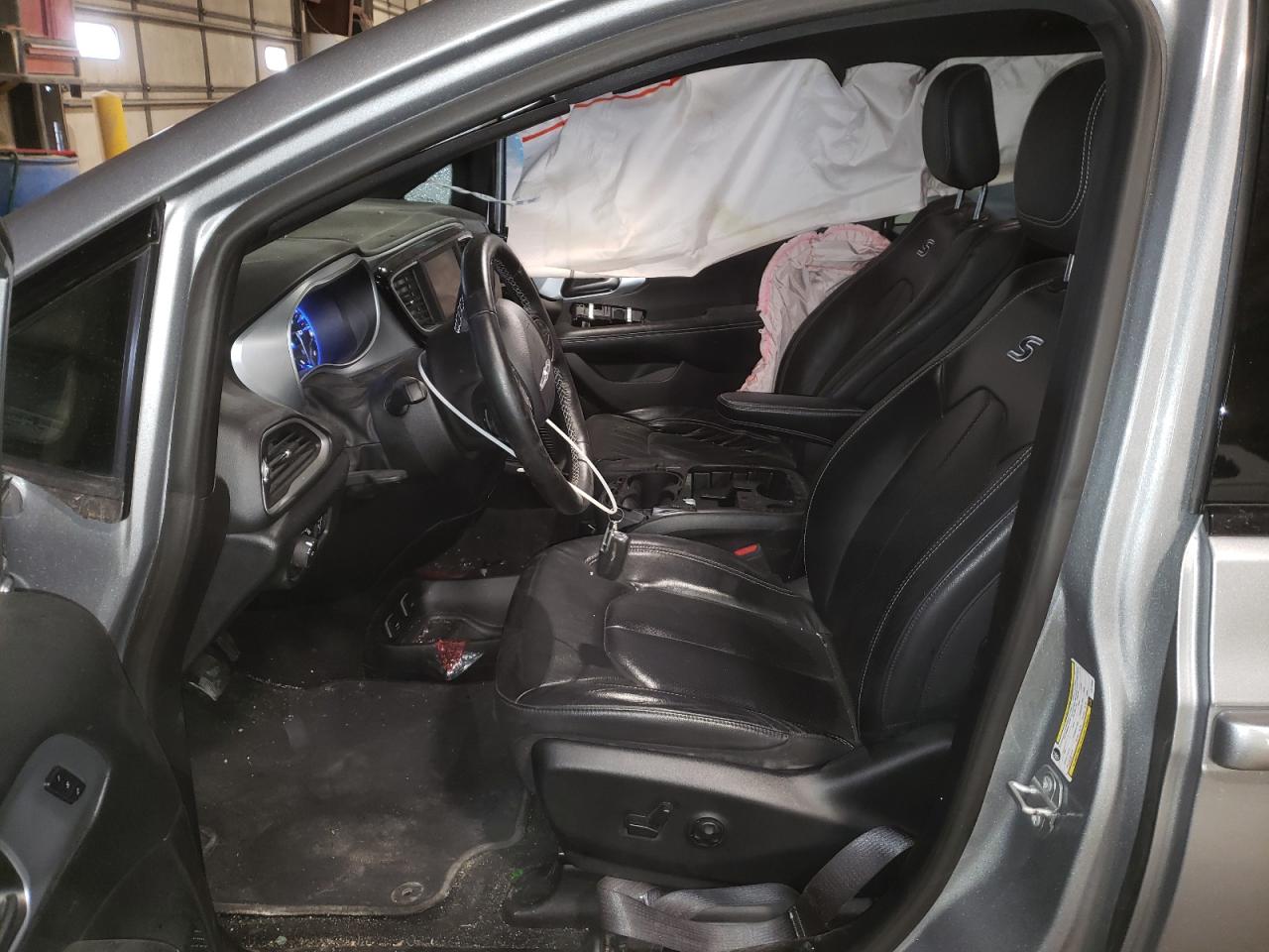 Photo 5 from auction – 2020 CHRYSLER PACIFICA T with VIN 2C4RC1BG3LR116303