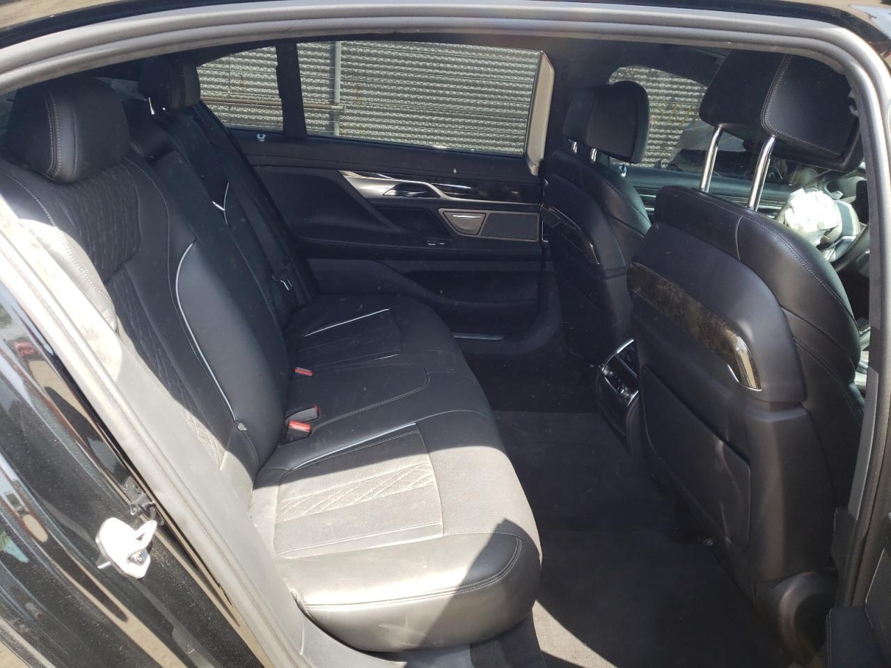 Photo 6 from auction – 2016 BMW 750 I with VIN WBA7F0C54GGL99269