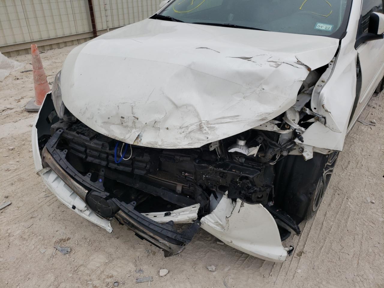Photo 9 from auction – 2016 TOYOTA CAMRY LE with VIN 4T1BF1FKXGU177112