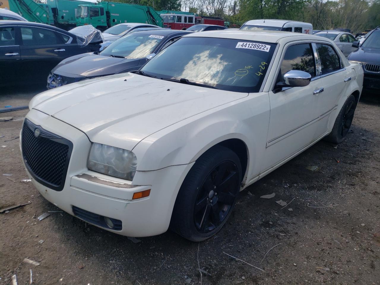 Photo 2 from auction – 2007 CHRYSLER 300 with VIN 2C3KA43R37H775930