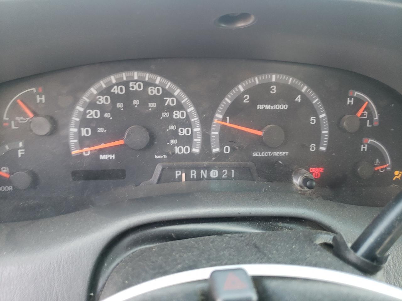Photo 8 from auction – 1999 FORD F150 with VIN 1FTRX18W3XKA04804