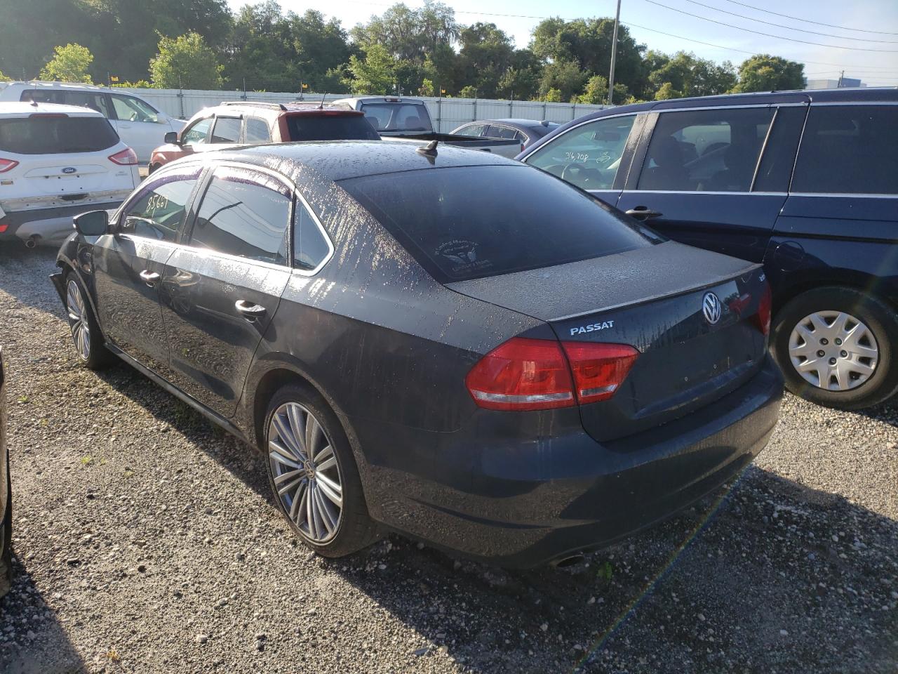Photo 3 from auction – 2015 VOLKSWAGEN PASSAT SE with VIN 1VWBT7A30FC095004