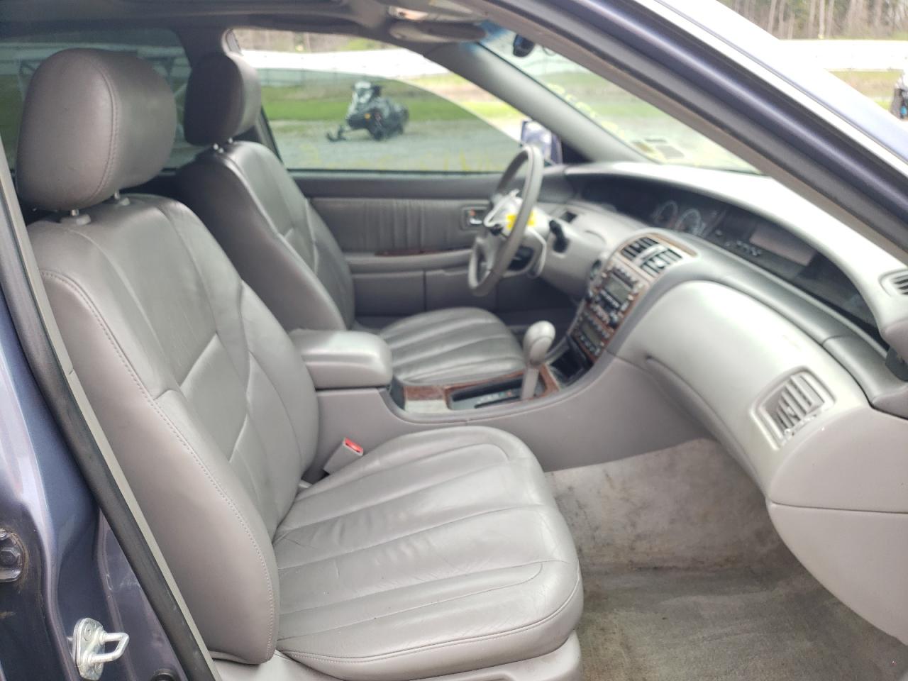 Photo 5 from auction – 2000 TOYOTA AVALON XL with VIN 4T1BF28B1YU106949