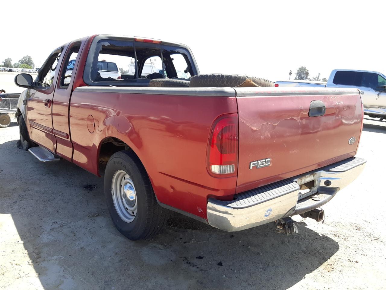 Photo 3 from auction – 2002 FORD F150 with VIN 1FTRX17W52NB60626
