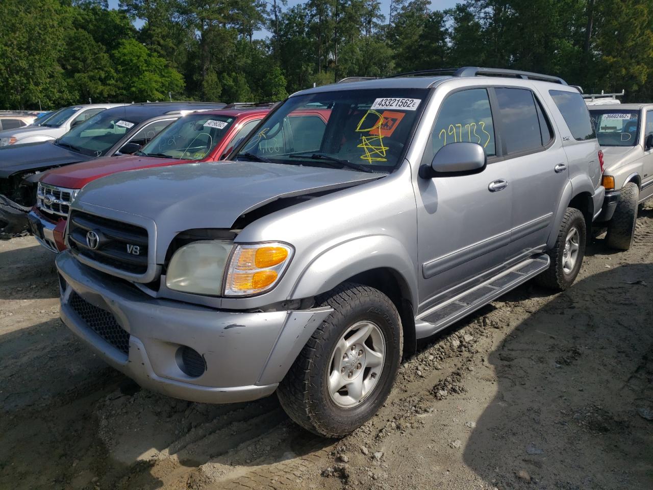 Photo 2 from auction – 2001 TOYOTA SEQUOIA SR with VIN 5TDBT44A71S025552