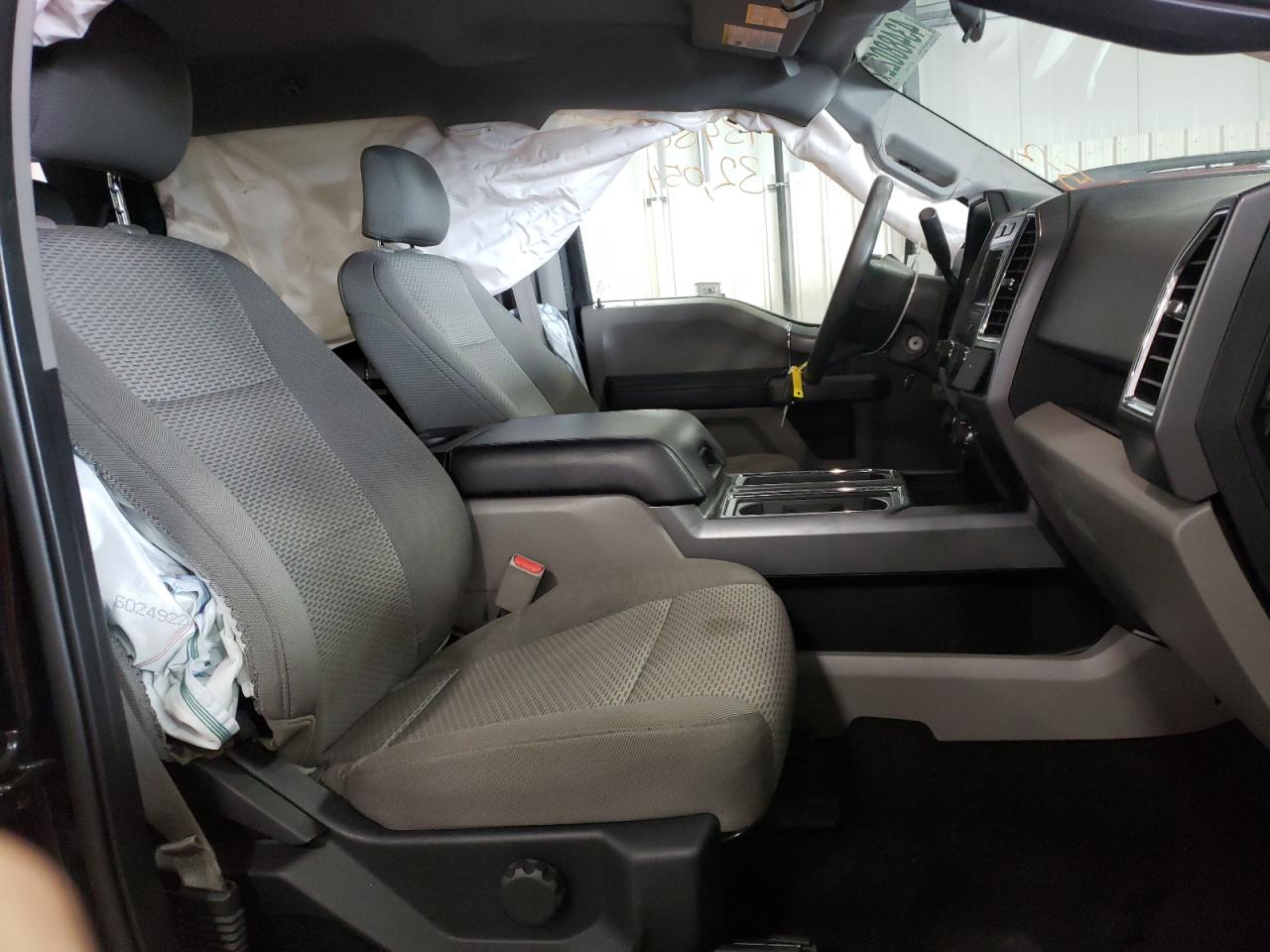 Photo 5 from auction – 2016 FORD F150 SUPER with VIN 1FTFW1EF7GFC19623