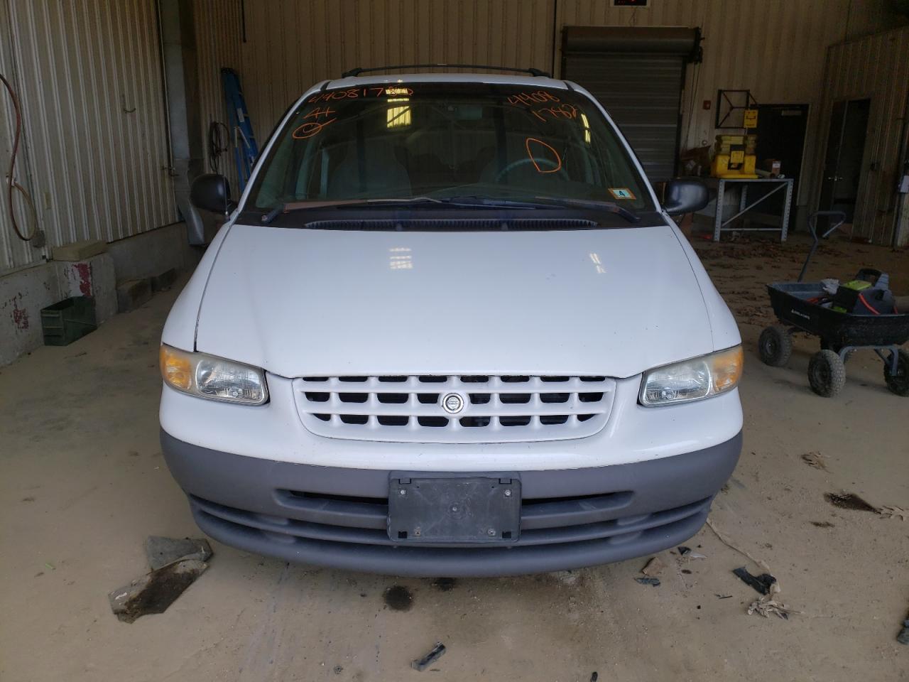 Photo 9 from auction – 2000 CHRYSLER VOYAGER with VIN 2C4GJ2534YR700874