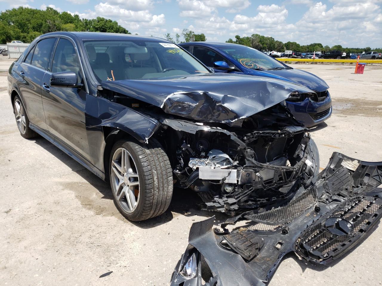 MERCEDES-BENZ E 350 2014 with VIN WDDHF5KBXEB025745 - Photo from auction