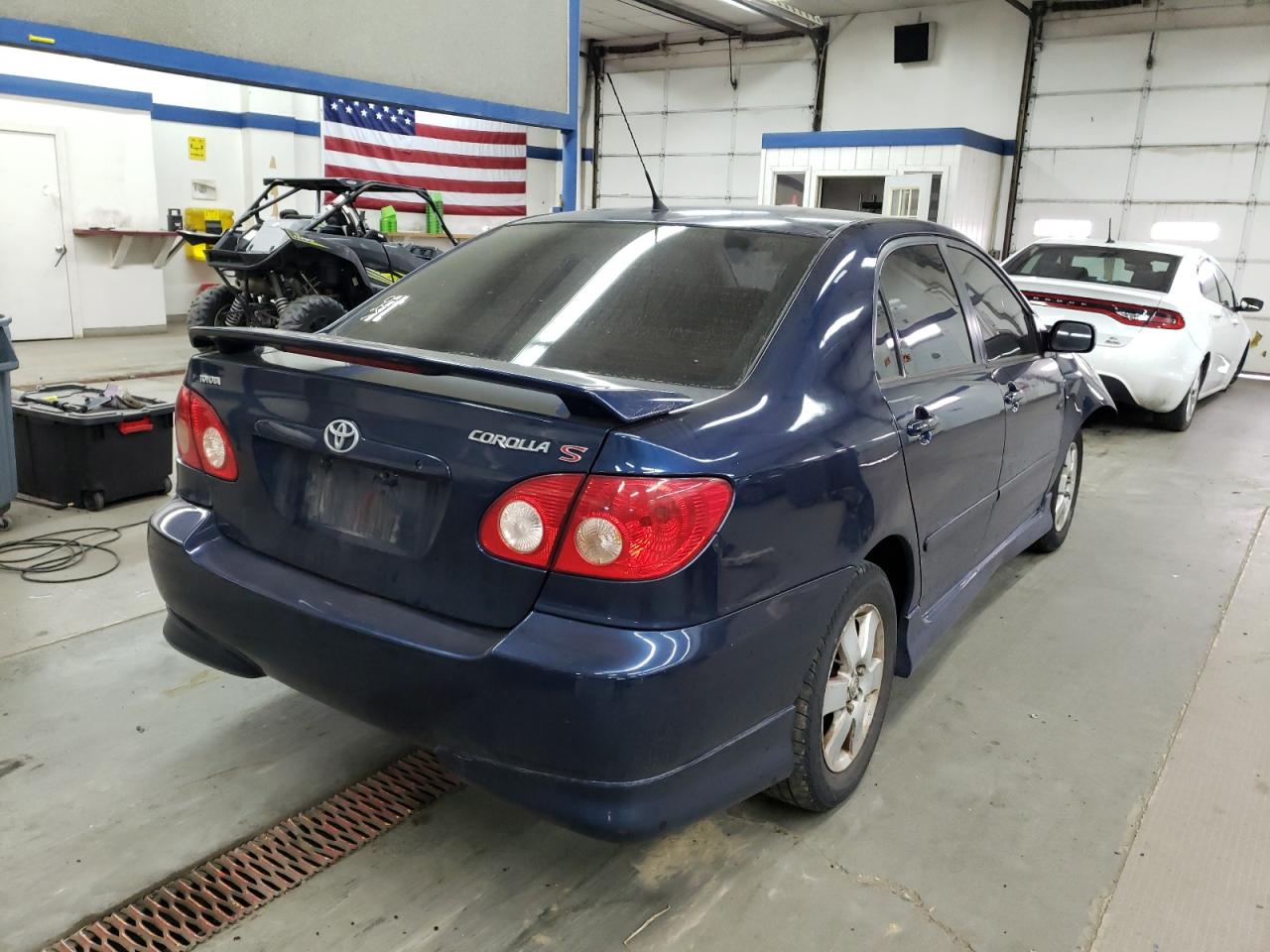 Photo 4 from auction – 2005 TOYOTA COROLLA with VIN 1NXBR32E45Z457558