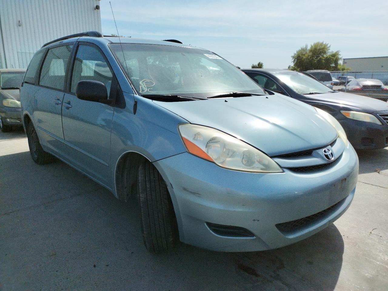 Photo 1 from auction – 2006 TOYOTA SIENNA CE with VIN 5TDZA23C76S502337