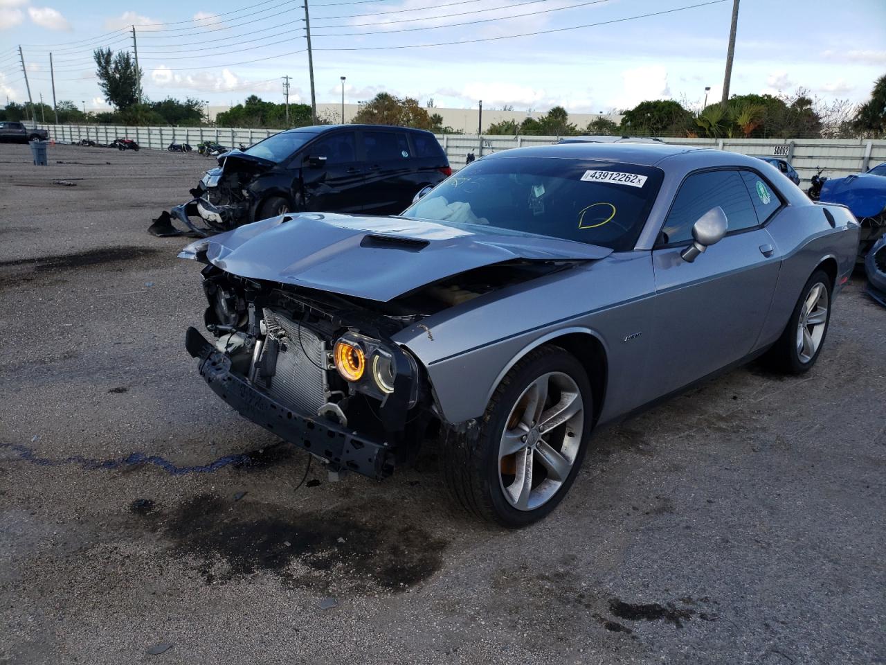 Photo 2 from auction – 2015 DODGE CHALLENGER with VIN 2C3CDZAT7FH865345
