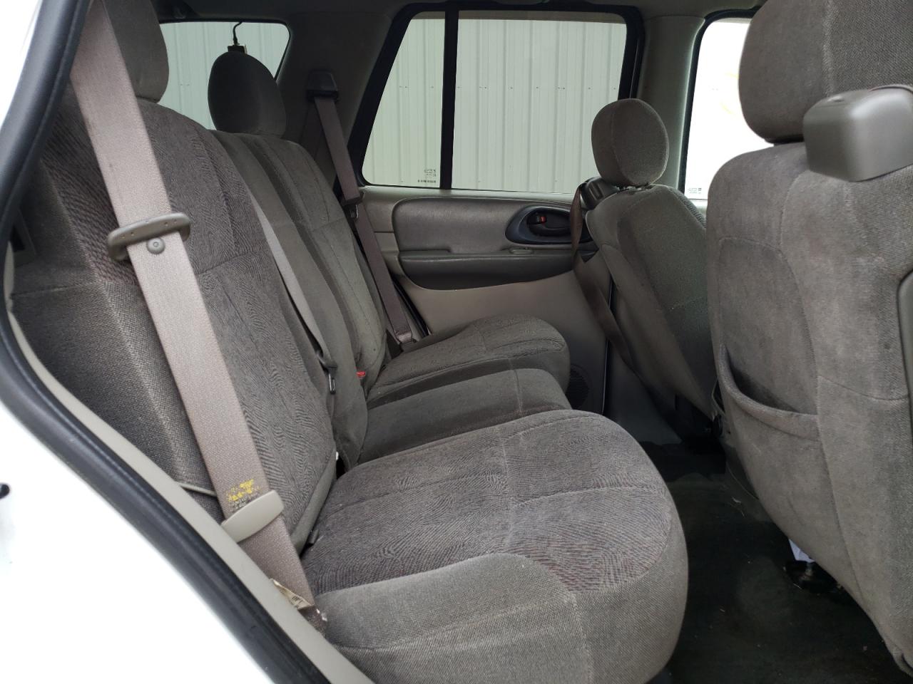Photo 6 from auction – 2003 CHEVROLET TRAILBLAZE with VIN 1GNDS13S432410685