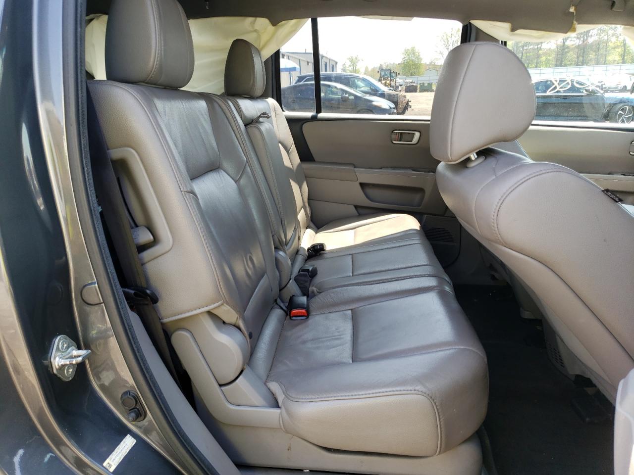 Photo 6 from auction – 2013 HONDA PILOT EXL with VIN 5FNYF3H55DB001672