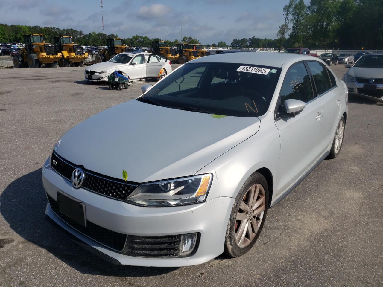 Photo 2 from auction – 2012 VOLKSWAGEN JETTA with VIN 3VW4A7AJ4CM068766