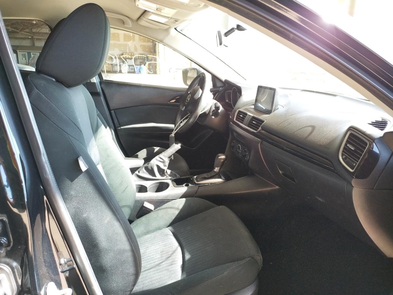 Photo 5 from auction – 2015 MAZDA 3 SPORT with VIN 3MZBM1U74FM130134