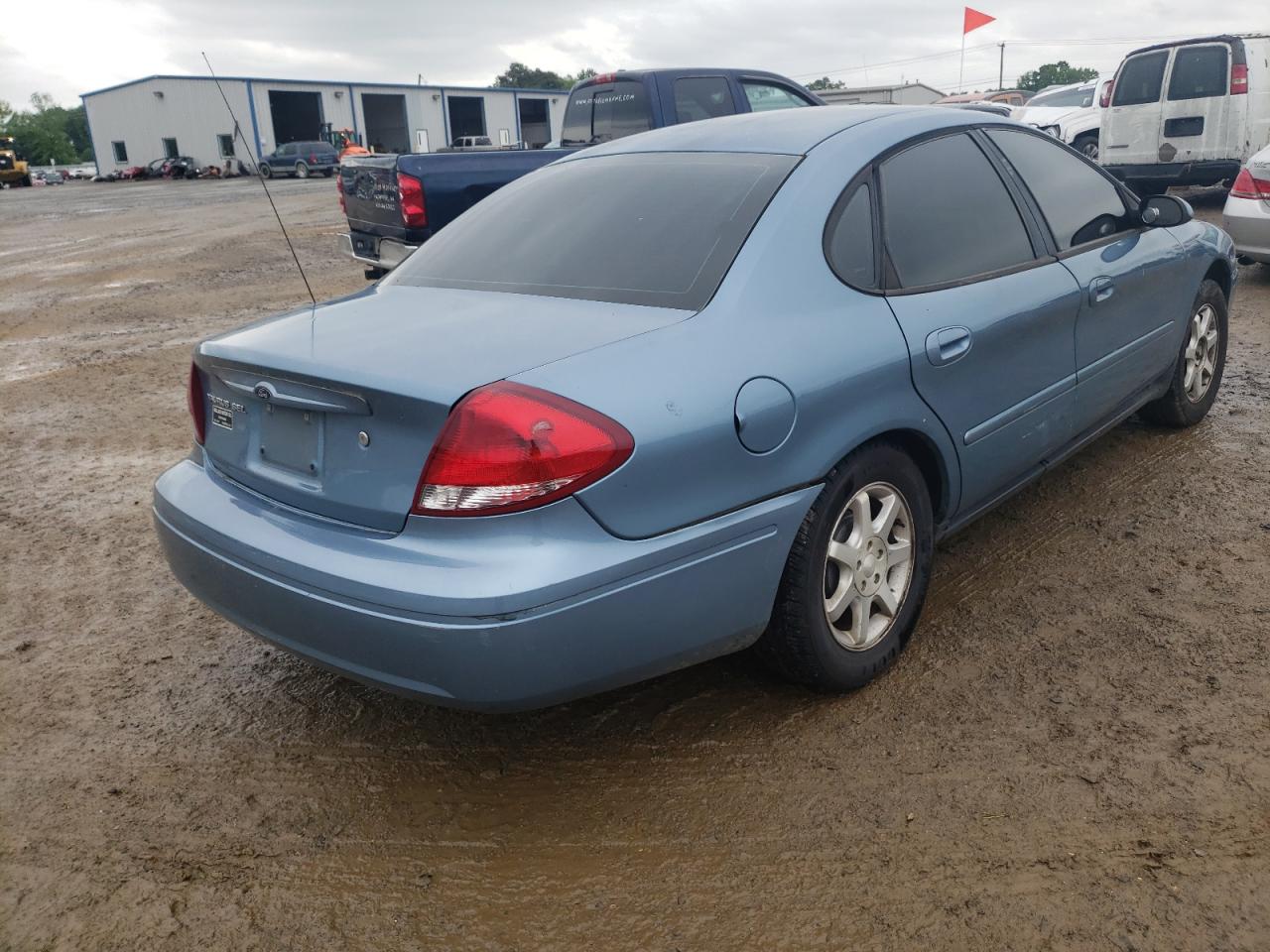 Photo 4 from auction – 2007 FORD TAURUS SEL with VIN 1FAFP56UX7A143836