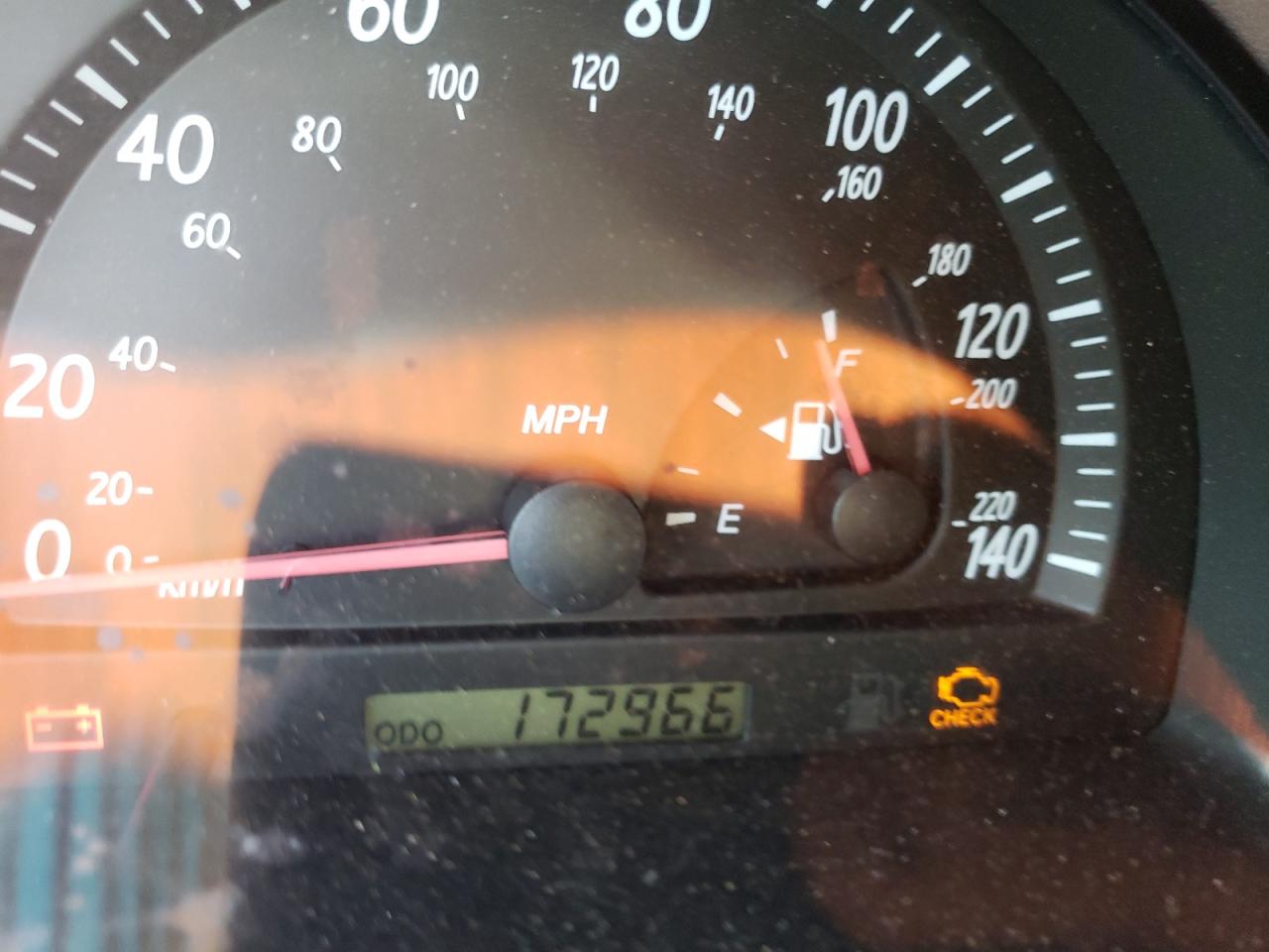 Photo 8 from auction – 2004 TOYOTA CAMRY LE with VIN 4T1BE32K24U823985