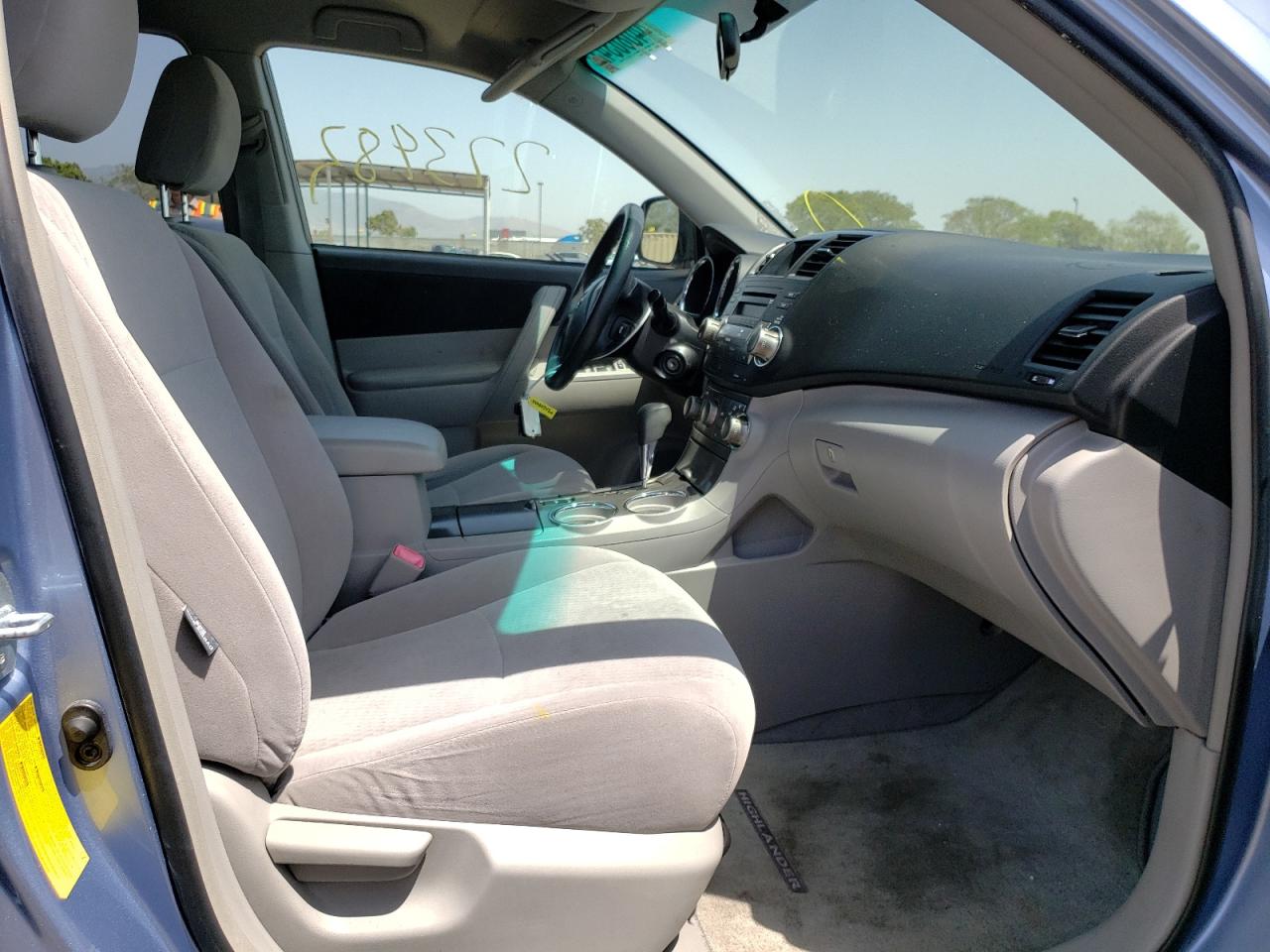 Photo 5 from auction – 2008 TOYOTA HIGHLANDER with VIN JTEDS41A382013976