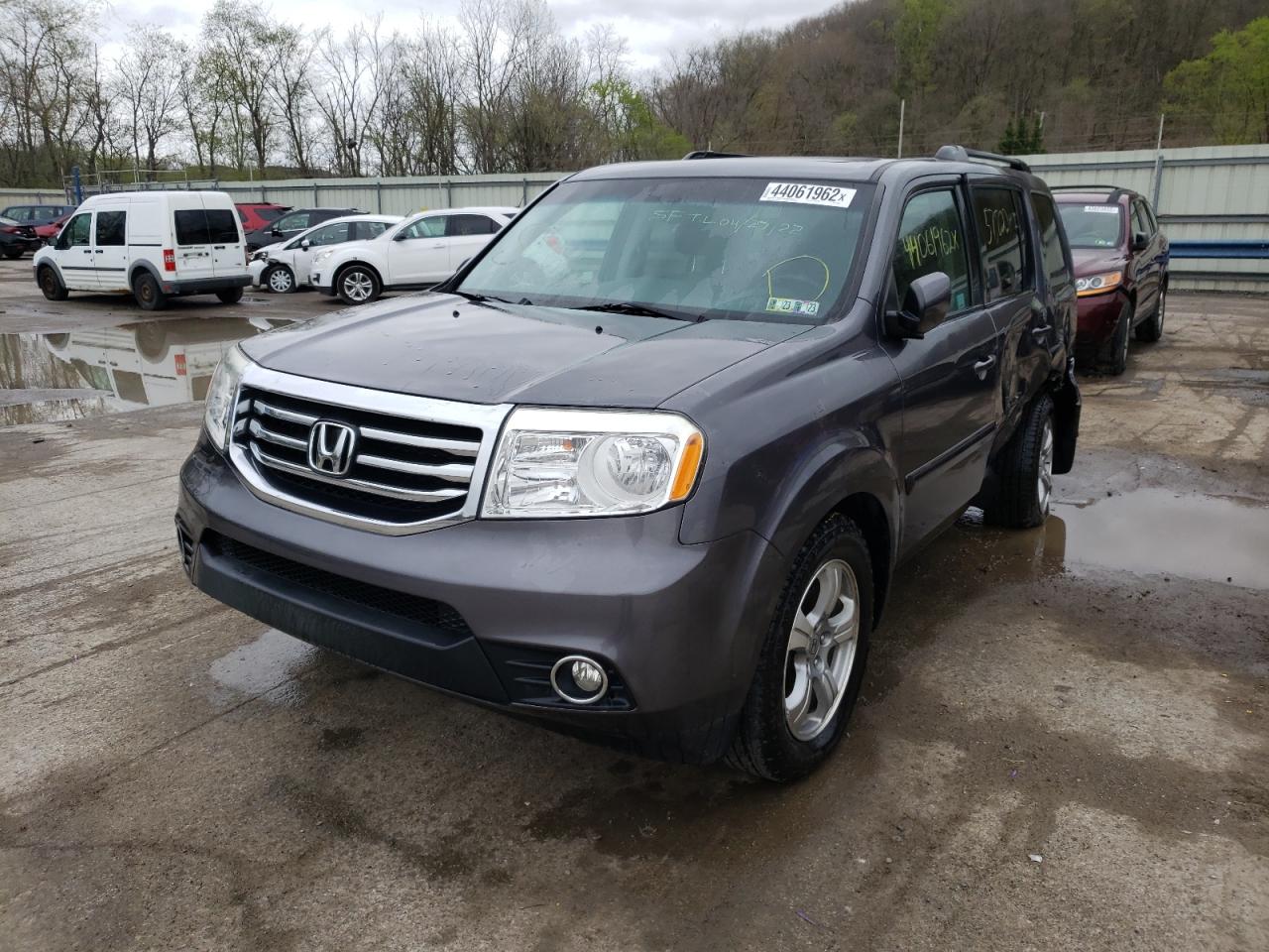 Photo 2 from auction – 2015 HONDA PILOT EXL with VIN 5FNYF4H57FB063129