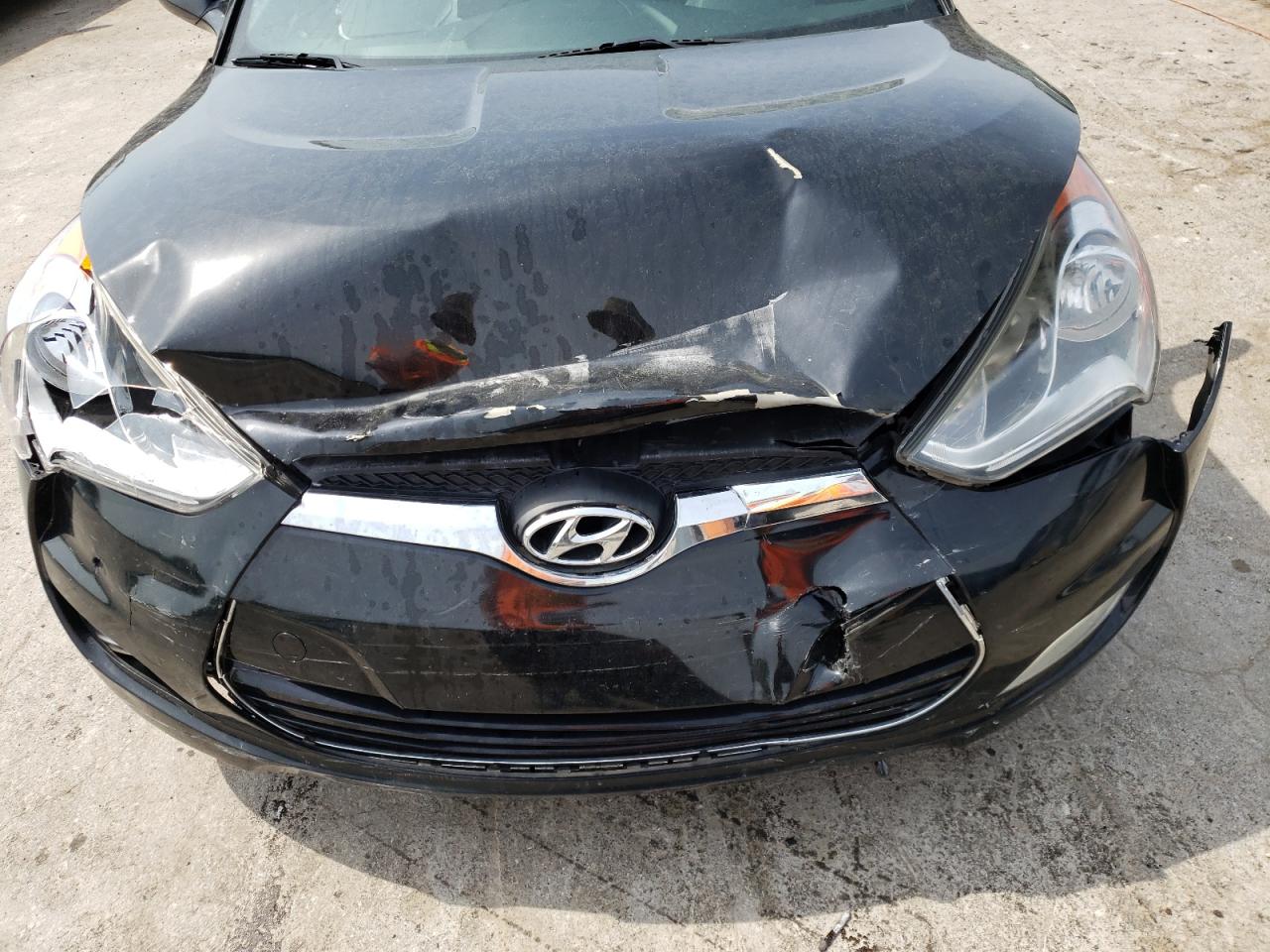 Photo 9 from auction – 2016 HYUNDAI VELOSTER with VIN KMHTC6AD9GU255043