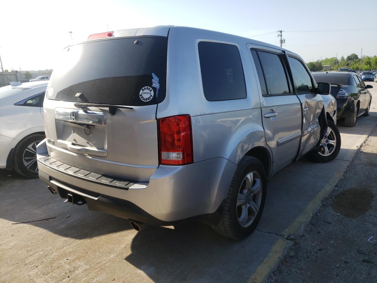 Photo 4 from auction – 2012 HONDA PILOT EX with VIN 5FNYF3H46CB026778