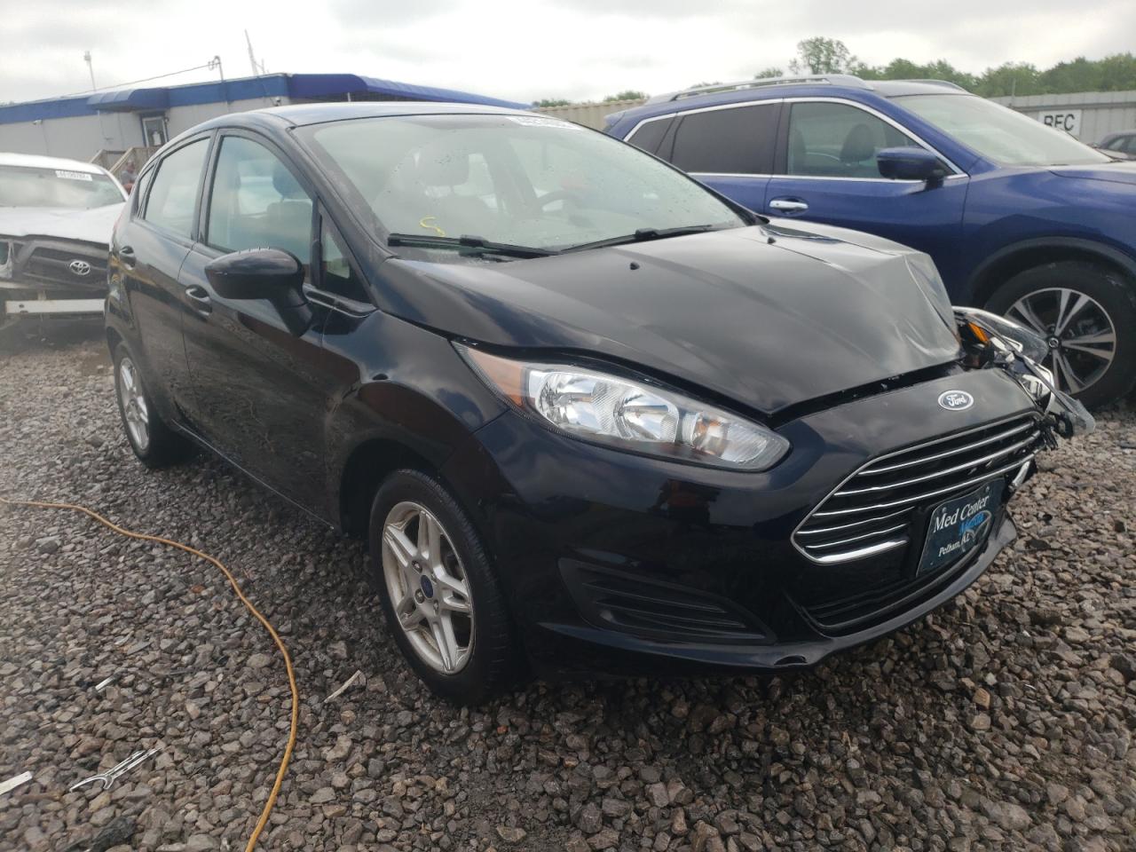FORD FIESTA SE 2017 with VIN 3FADP4EJ8HM113277 - Photo from auction