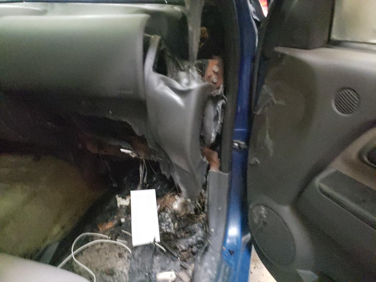 Photo 9 from auction – 2005 CHEVROLET COLORADO with VIN 1GCDT136258232509