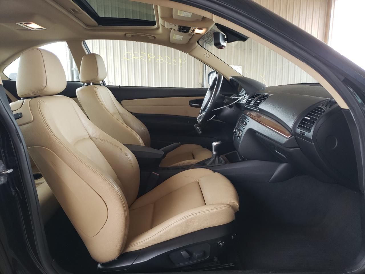 Photo 5 from auction – 2010 BMW 128 I with VIN WBAUP7C55AVF07591