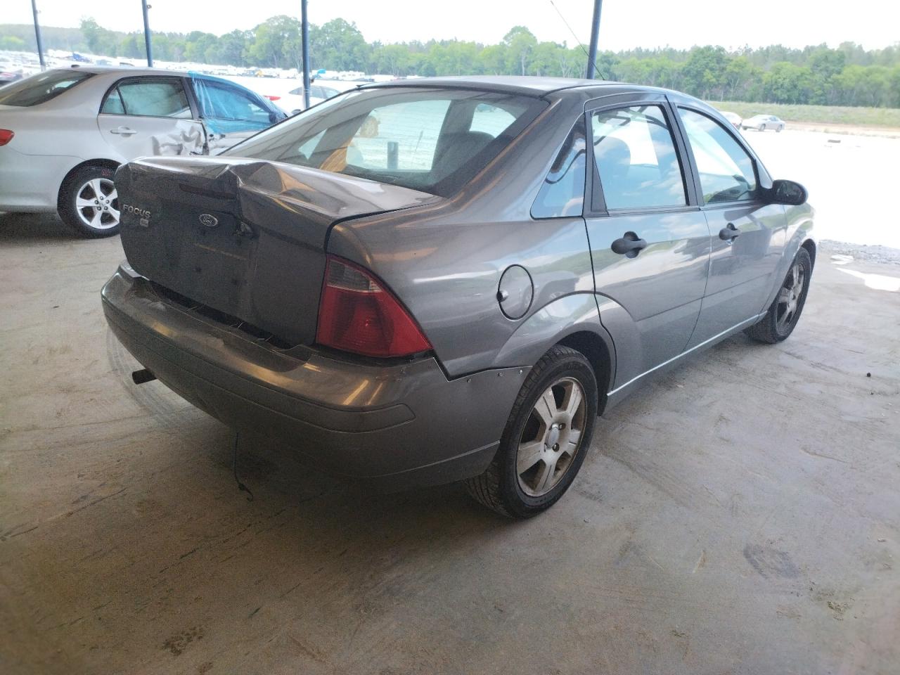 Photo 4 from auction – 2007 FORD FOCUS ZX4 with VIN 1FAFP34N07W362436