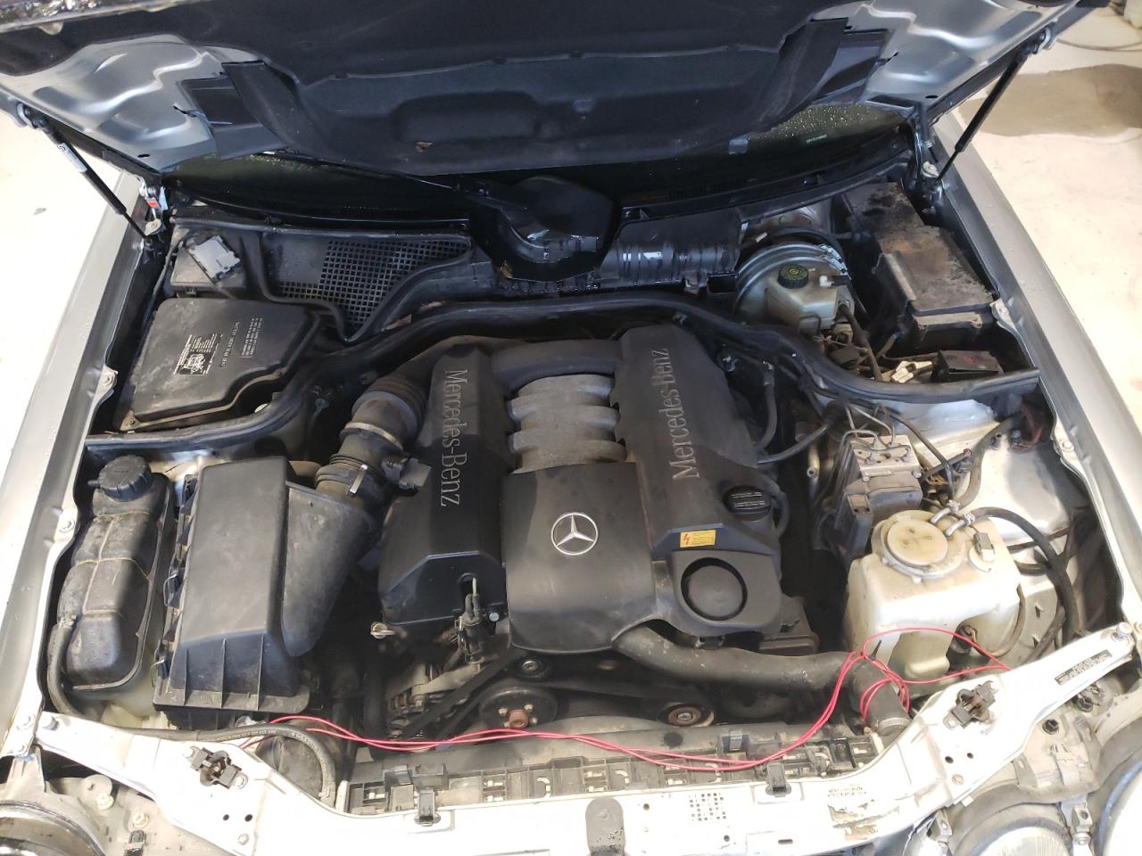Photo 7 from auction – 2001 MERCEDES-BENZ E 320 4MAT with VIN WDBJF82J11X060027
