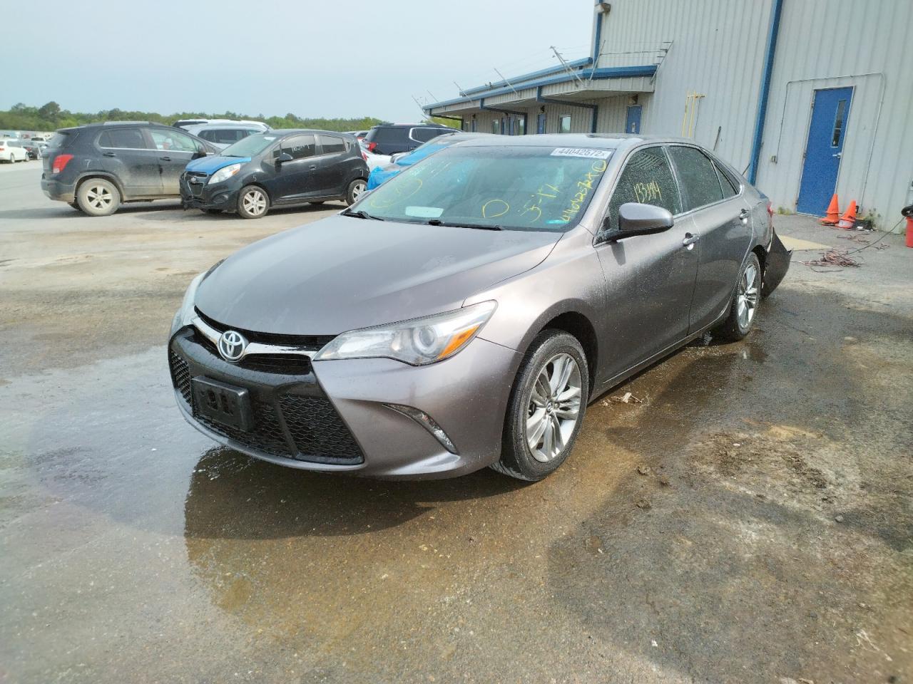 Photo 2 from auction – 2017 TOYOTA CAMRY LE with VIN 4T1BF1FK2HU734404