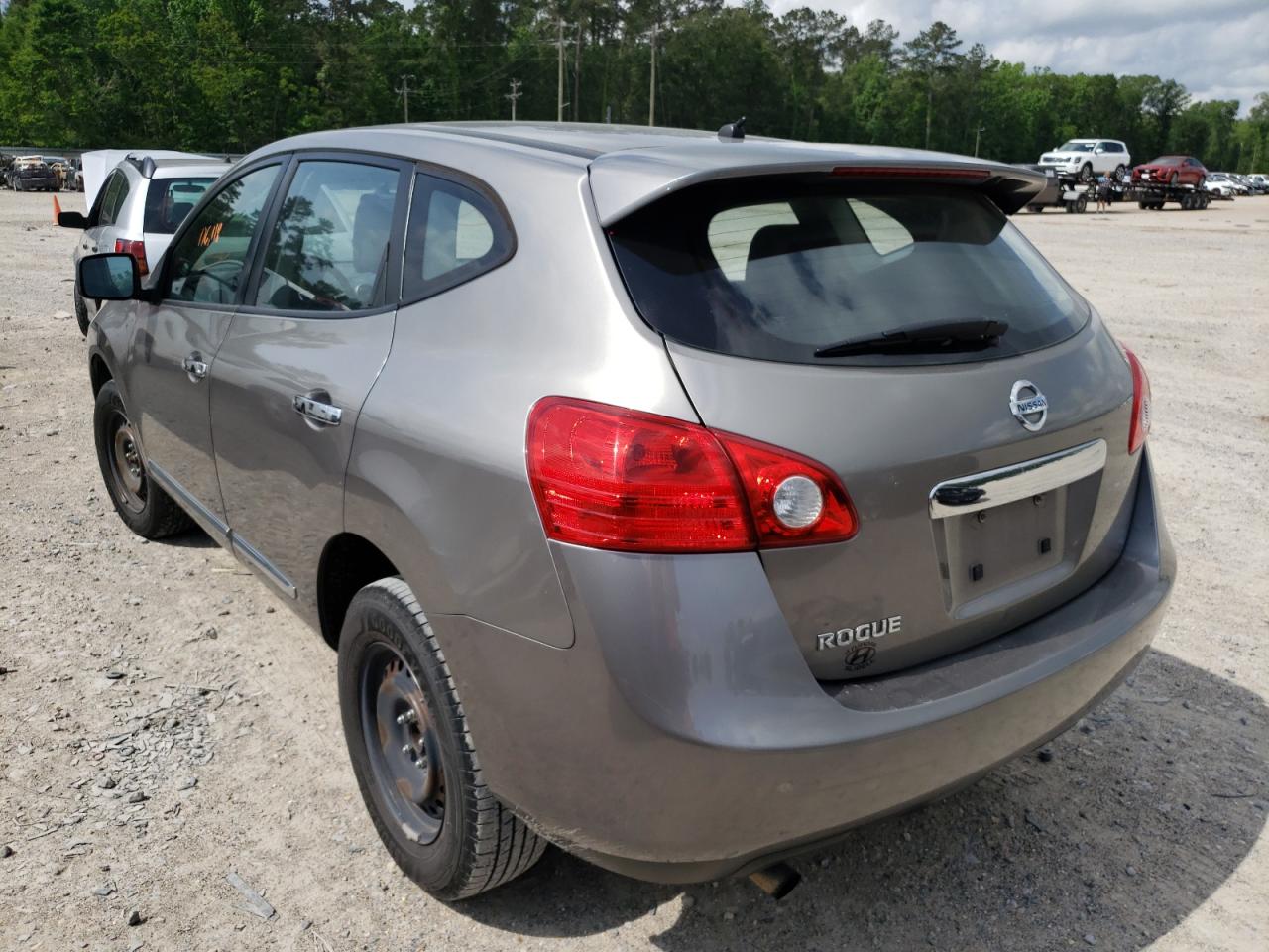 Photo 3 from auction – 2011 NISSAN ROGUE S with VIN JN8AS5MT7BW573241