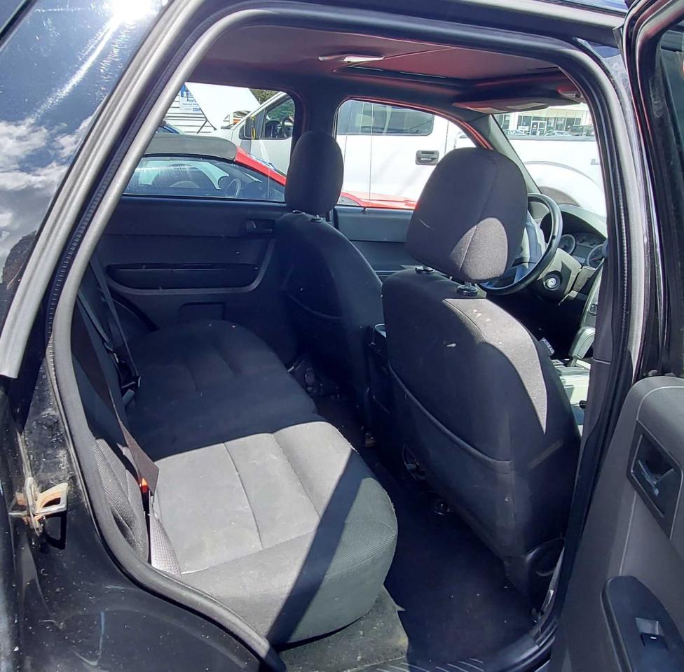 Photo 6 from auction – 2008 FORD ESCAPE XLT with VIN 1FMCU93Z88KC82092