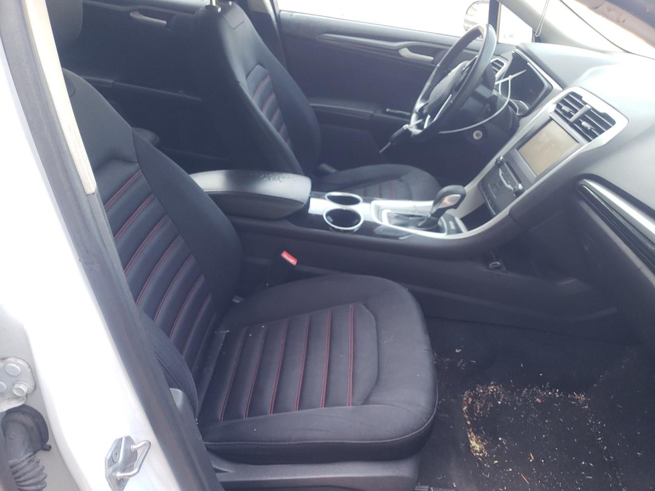 Photo 5 from auction – 2014 FORD FUSION SE with VIN 1FA6P0HD9E5357223