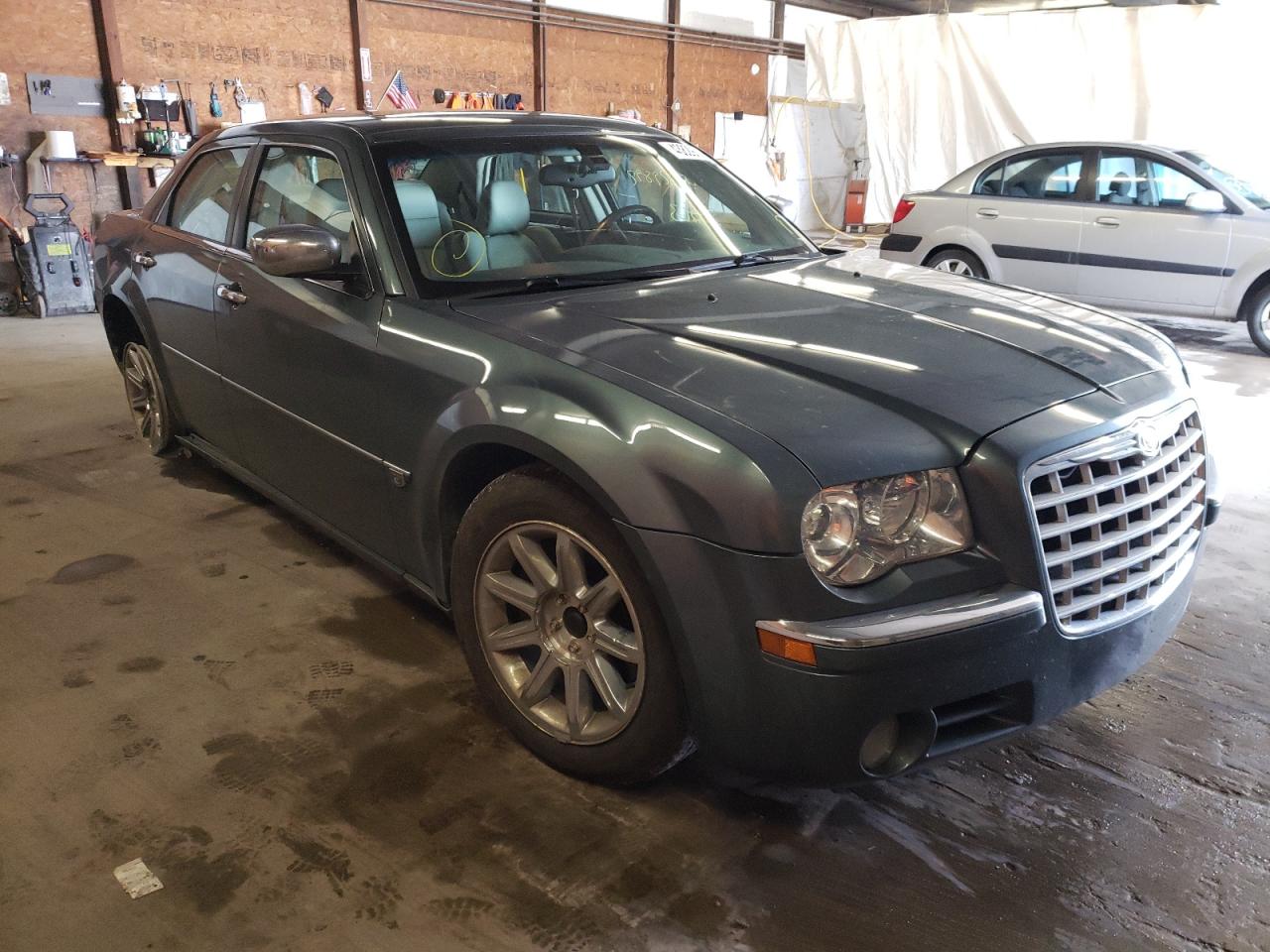 CHRYSLER 300C 2005 with VIN 2C3AA63H35H566294 - Photo from auction