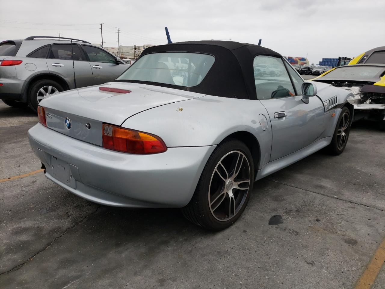 Photo 4 from auction – 1998 BMW Z3 2.8 with VIN 4USCJ3331WLB63729