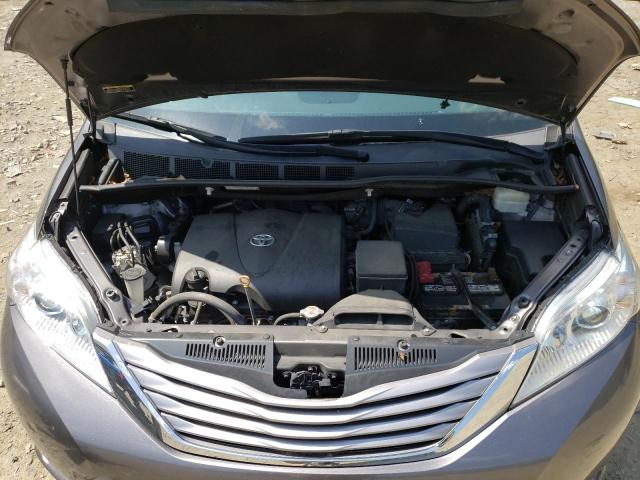 Photo 7 from auction – 2017 TOYOTA SIENNA XLE with VIN 5TDYZ3DC6HS821014