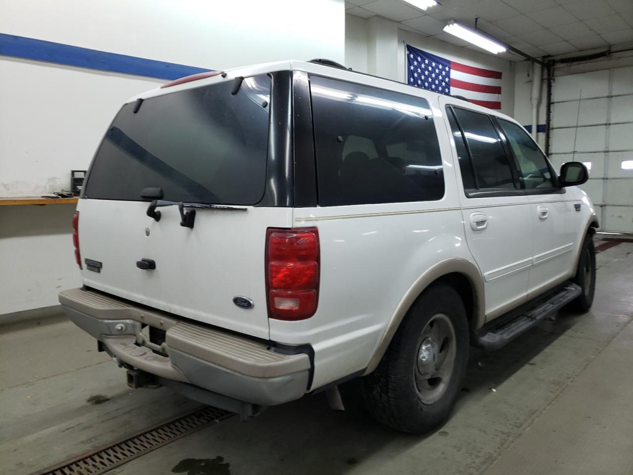 Photo 4 from auction – 1998 FORD EXPEDITION with VIN 1FMPU18L6WLC06398
