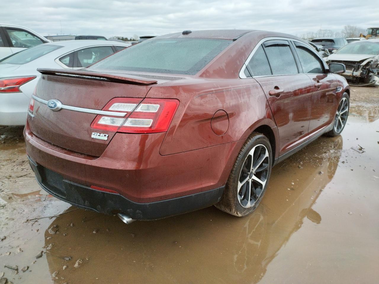 Photo 4 from auction – 2015 FORD TAURUS SHO with VIN 1FAHP2KT4FG164844