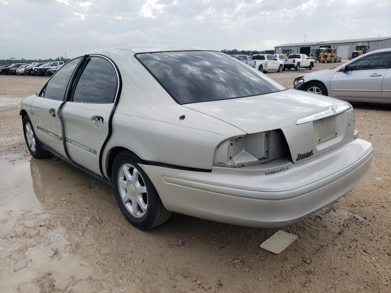 Photo 3 from auction – 2003 MERCURY SABLE LS P with VIN 1MEFM55SX3A632555