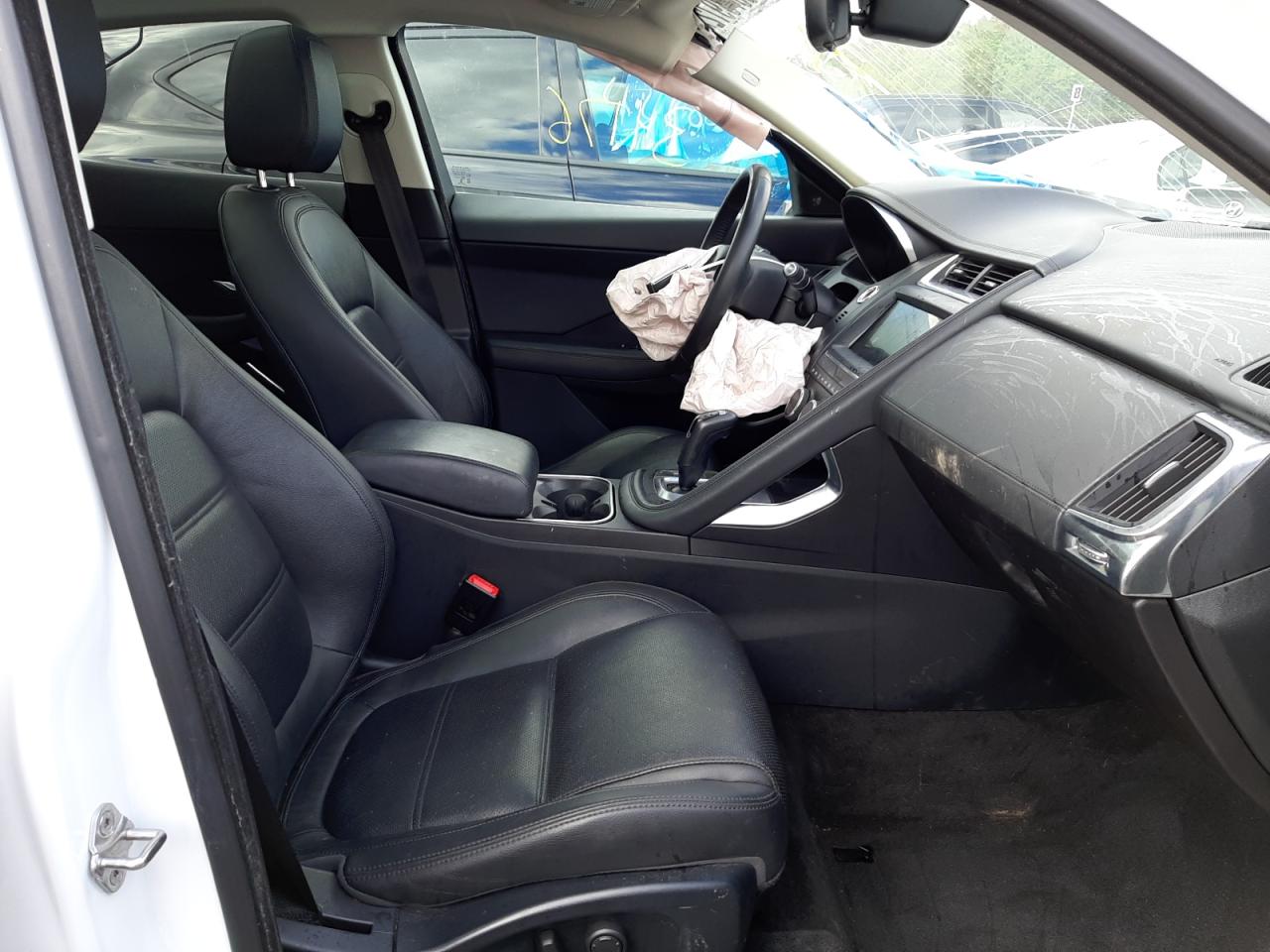 Photo 5 from auction – 2018 JAGUAR E-PACE SE with VIN SADFP2FX0J1Z12231