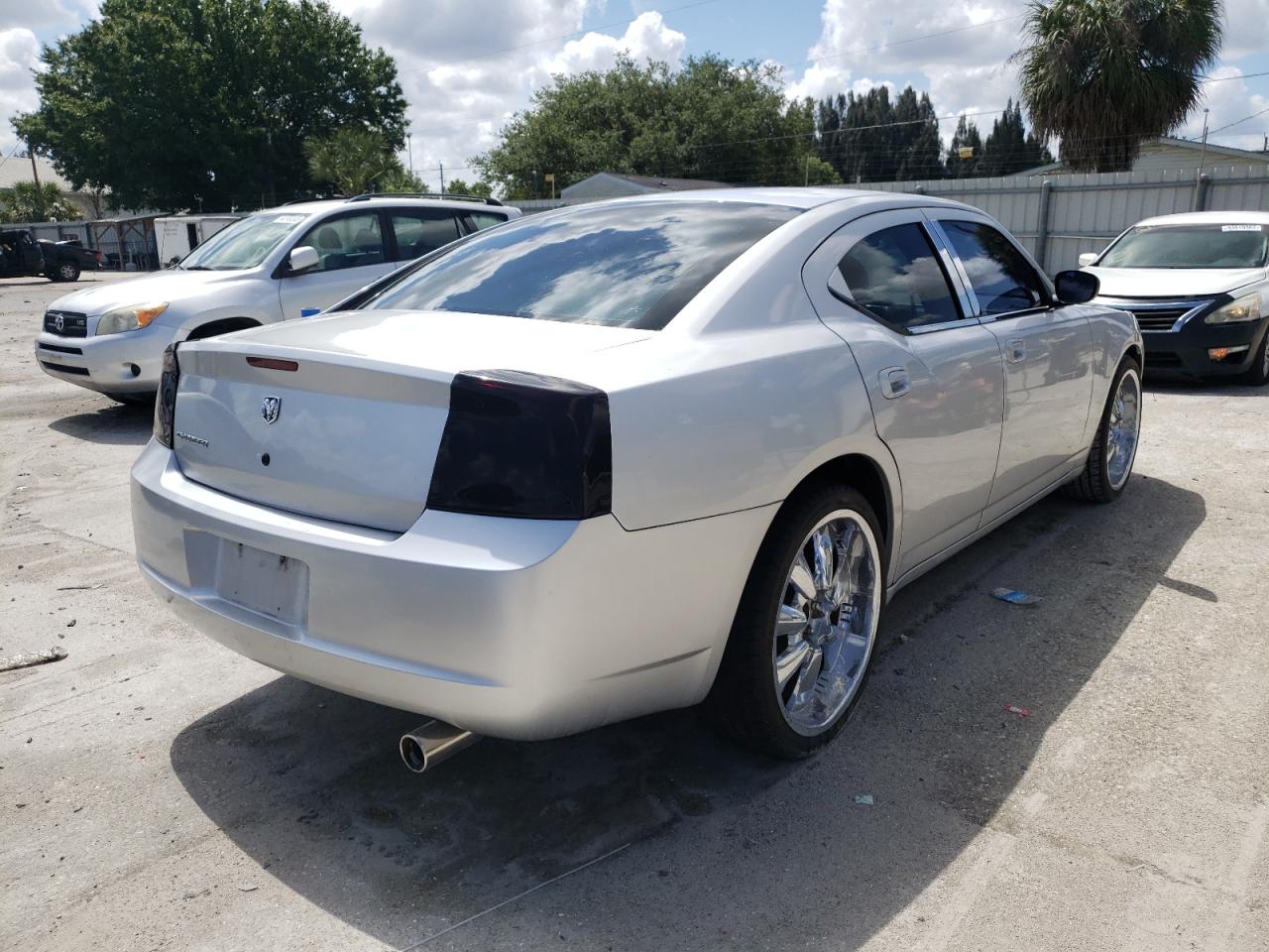 Photo 4 from auction – 2007 DODGE CHARGER SE with VIN 2B3KA43RX7H716905