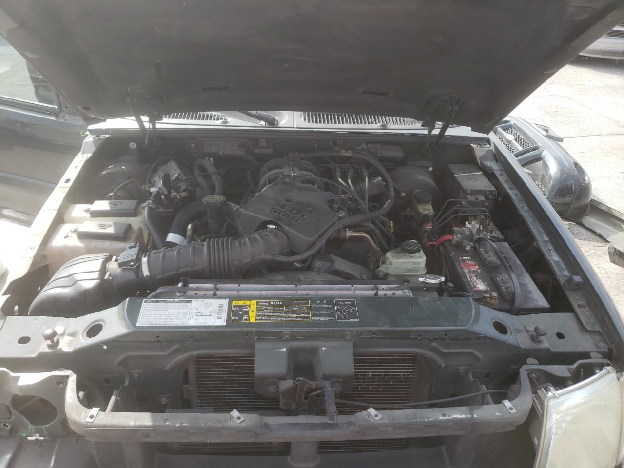 Photo 7 from auction – 2002 FORD EXPLORER S with VIN 1FMZU67E82UD27186