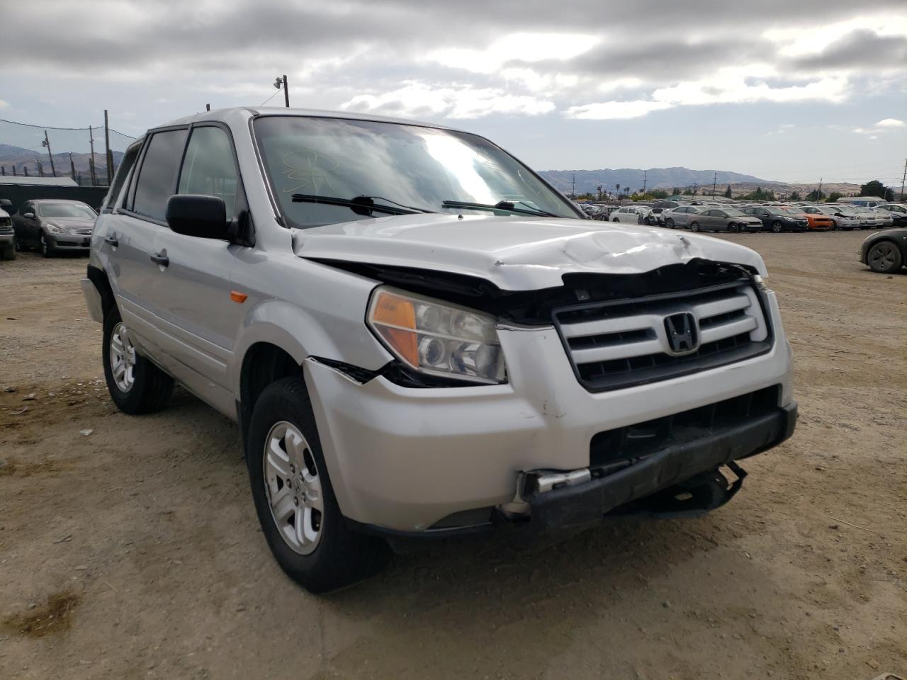 HONDA PILOT LX 2007 with VIN 5FNYF28197B038400 - Photo from auction