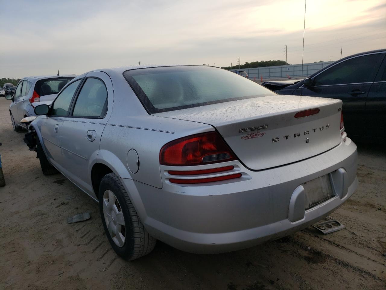 Photo 3 from auction – 2005 DODGE STRATUS SX with VIN 1B3EL46X75N531779