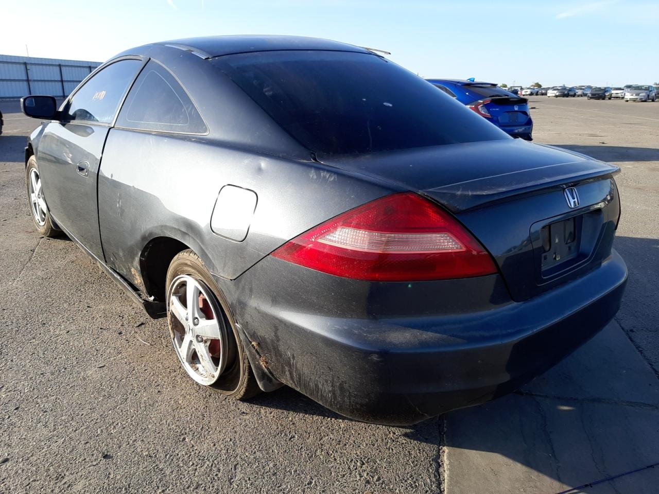 Photo 3 from auction – 2005 HONDA ACCORD with VIN 1HGCM71565A022236