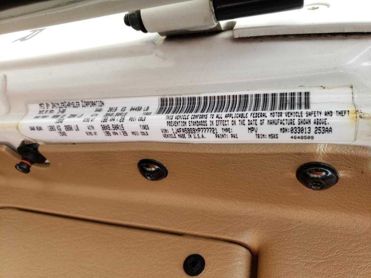 Photo 10 from auction – 2000 JEEP WRANGLER / with VIN 1J4FA59S9YP777721
