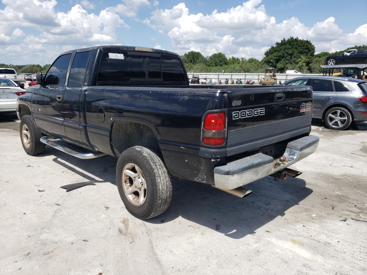 Photo 3 from auction – 2001 DODGE RAM 1500 with VIN 3B7HF13Z71G176705